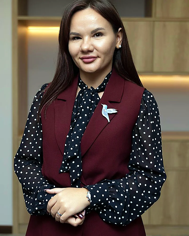 Бабаджанова Алина Алимовна — Основатель и руководитель центра · наставник